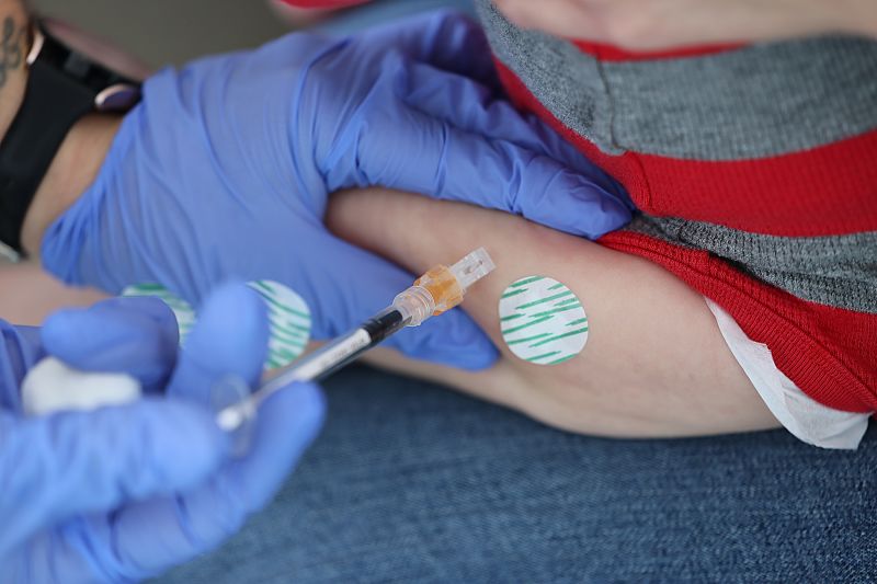 Top FDA vaccine official rejected broad use of Covid-19 shots, documents show